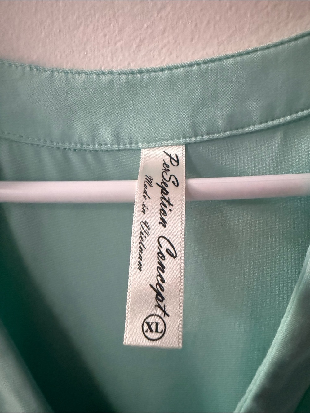 PerSeption Concept Mint Green Sleeveless Zip-Front top - Picture 2 of 3